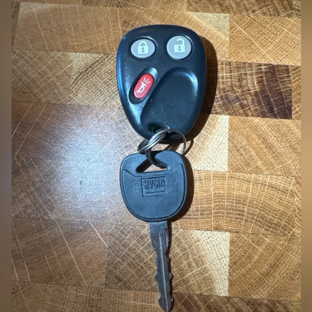 GM Keyless Entry Remote - Picture 1 of 2